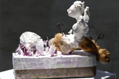 'ENTSEELUNG', 2021, clay, porcelain, thorns, acrylic, ink, 17,5cm x 24cm x 7,5cm