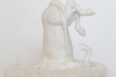 'HUFüberKOPF', 2022, 17cm x 21cm x 15cm, porcelain, merino wool