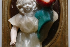 'KITSUNE', 2024, 11cm x 8cm x  4cm, Wachsrelief, Porzellan, Glas